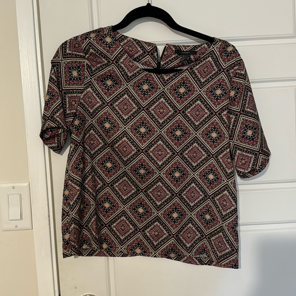 Forever 21 boho t-shirt